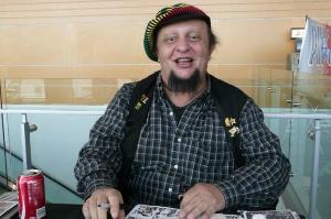 Morre Python Anghelo